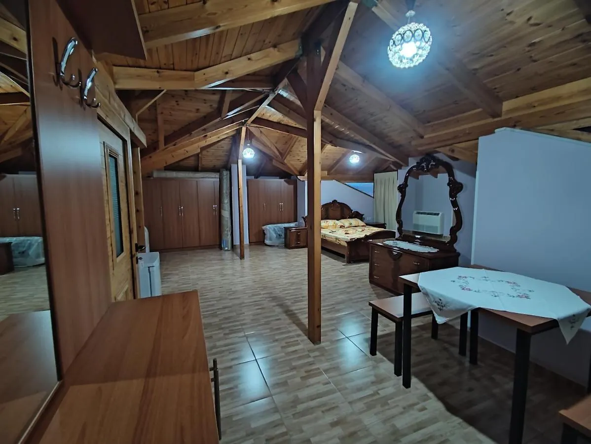 Lovely 1 - Bedroom Loft With Free Parking Gjirokastër 0*,  Albanien